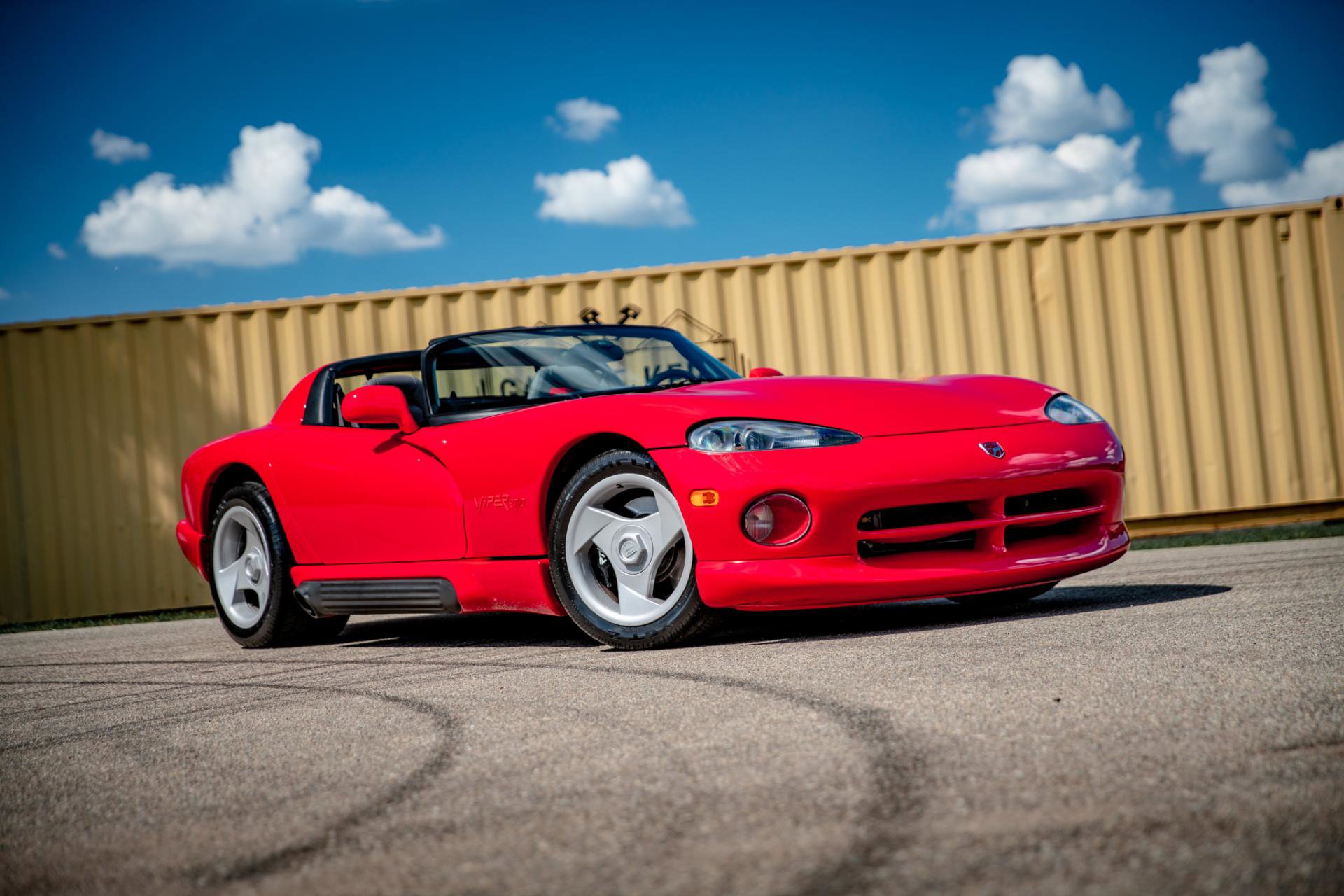 Used 1994 Dodge Viper RT/10 image 3
