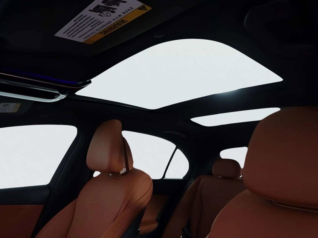 Used 2025 Mercedes-Benz C 300 4MATIC Sedan image 14