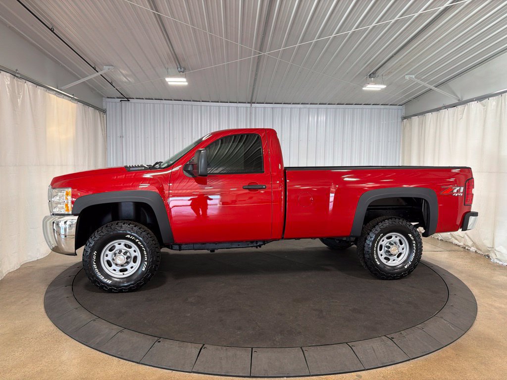 Used 2009 Chevrolet Silverado 3500 W/T w/ Snow Plow Prep Package AWD/4WD image 2