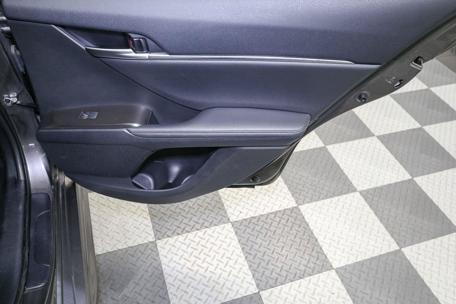 Used 2024 Toyota Camry XSE FWD image 21