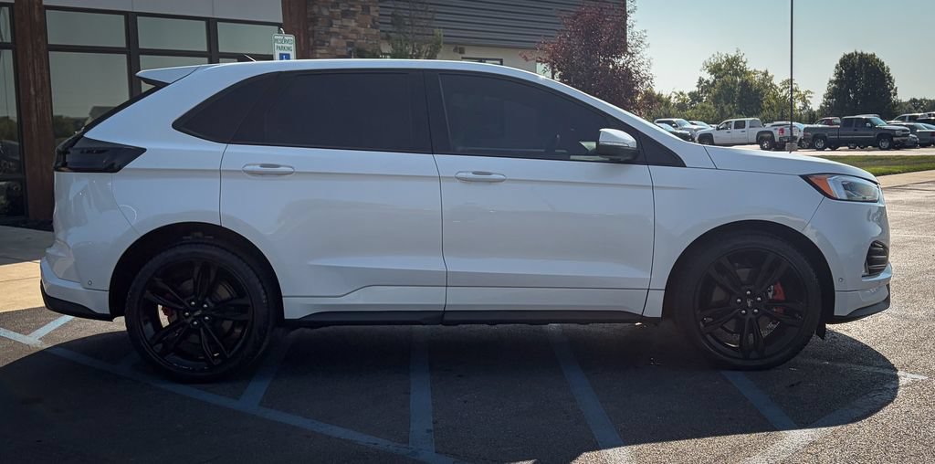 Used 2020 Ford Edge ST w/ Equipment Group 401A AWD/4WD image 29