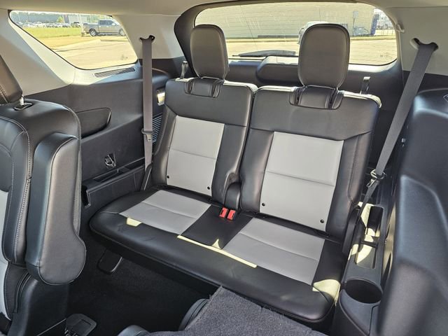 Certified 2022 Ford Explorer XLT w/ Equipment Group 202A image 17