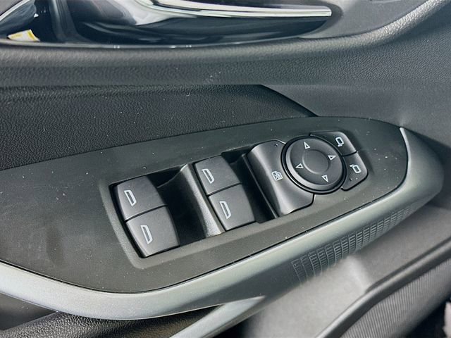 New 2026 Chevrolet Trax RS image 17