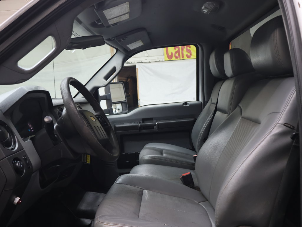 Used 2016 Ford F550 4x4 Regular Cab Super Duty image 14