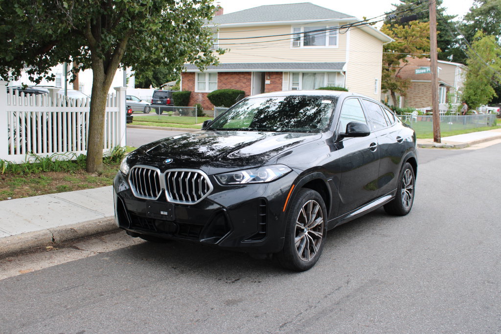 Used 2025 BMW X6 xDrive40i AWD/4WD image 2