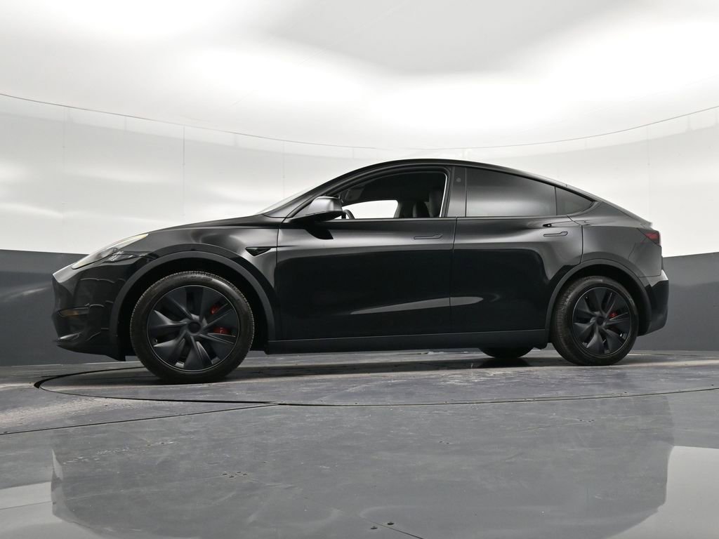Used 2024 Tesla Model Y Long Range image 41