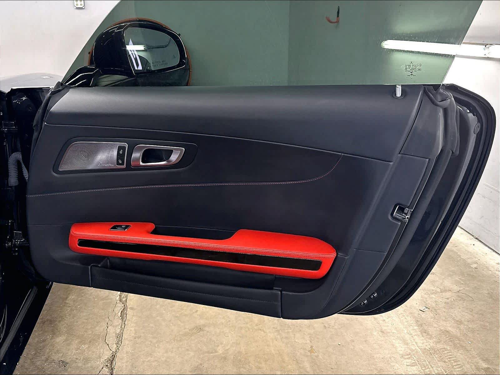 Used 2016 Mercedes-Benz AMG GT S image 25