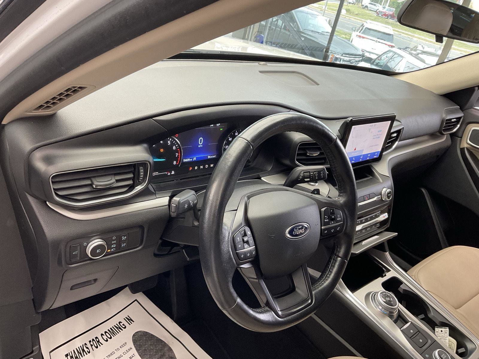 Used 2020 Ford Explorer XLT w/ Equipment Group 202A image 8