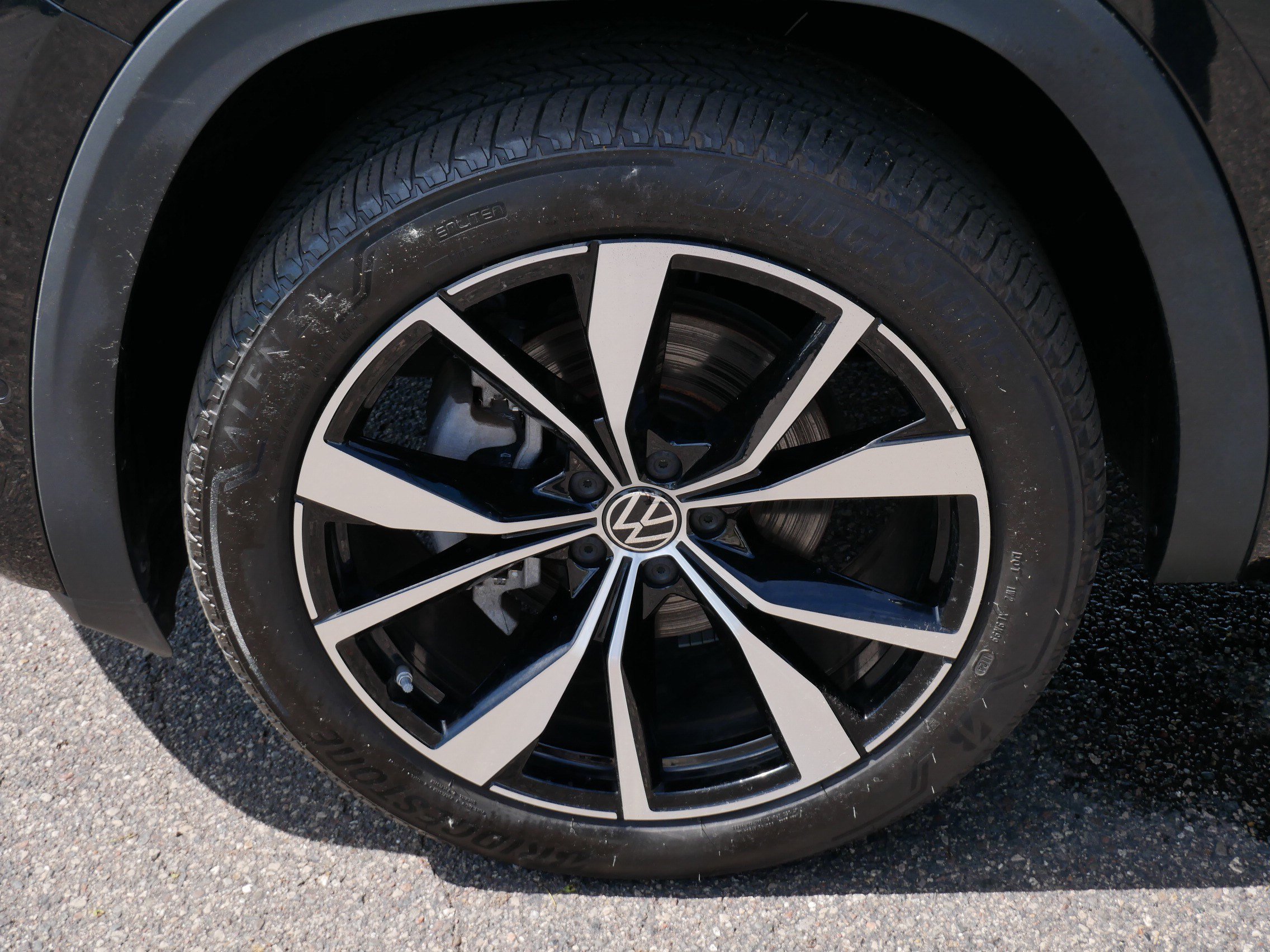 Used 2024 Volkswagen Atlas SEL Premium R-Line AWD/4WD image 15