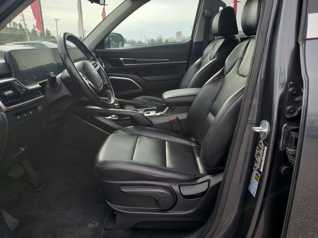 Certified 2023 Kia Telluride LX image 10