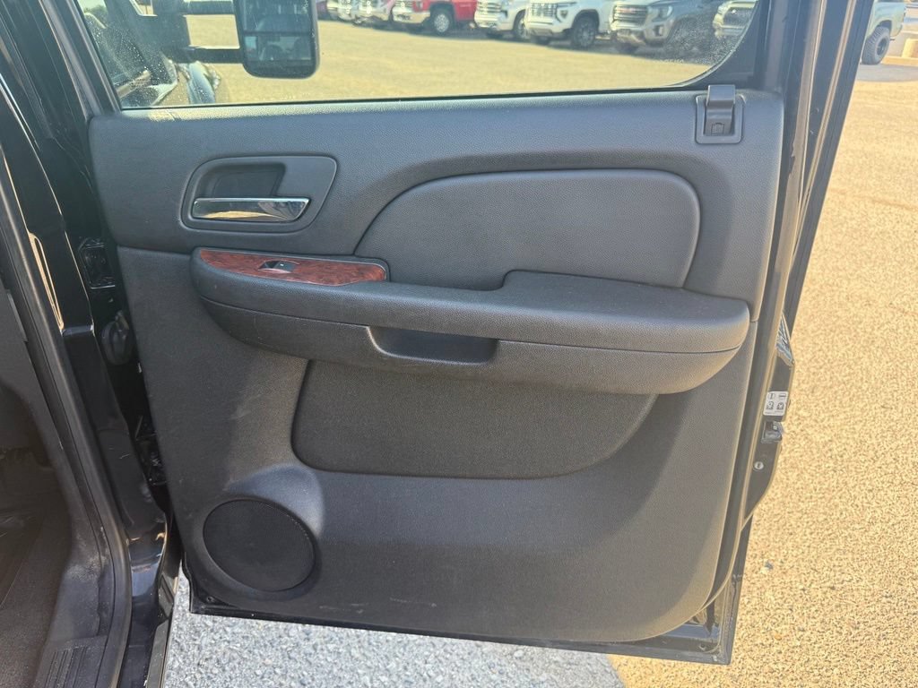 Used 2008 Chevrolet Silverado 3500 LTZ AWD/4WD image 18