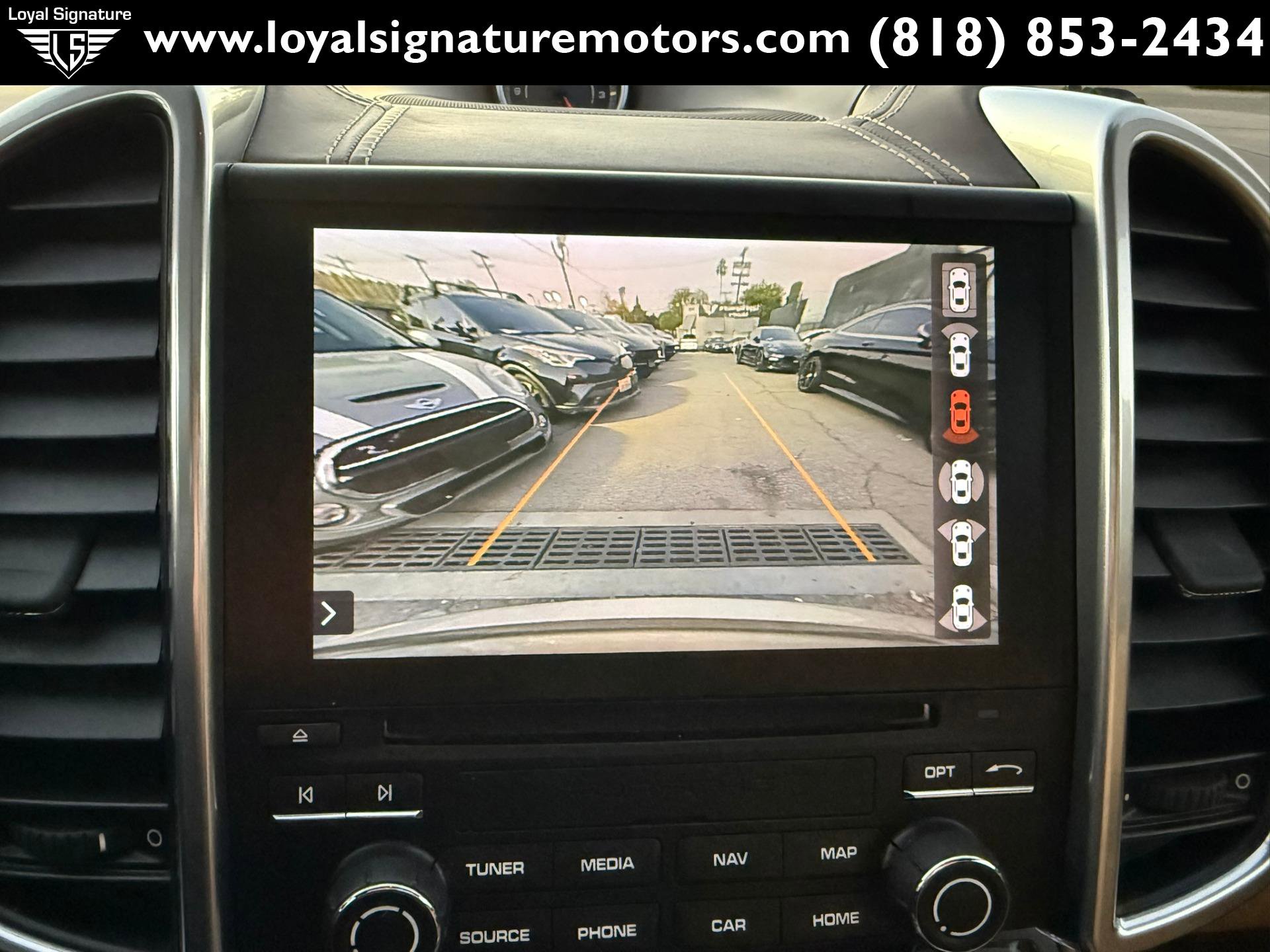 Used 2017 Porsche Cayenne S AWD/4WD image 32