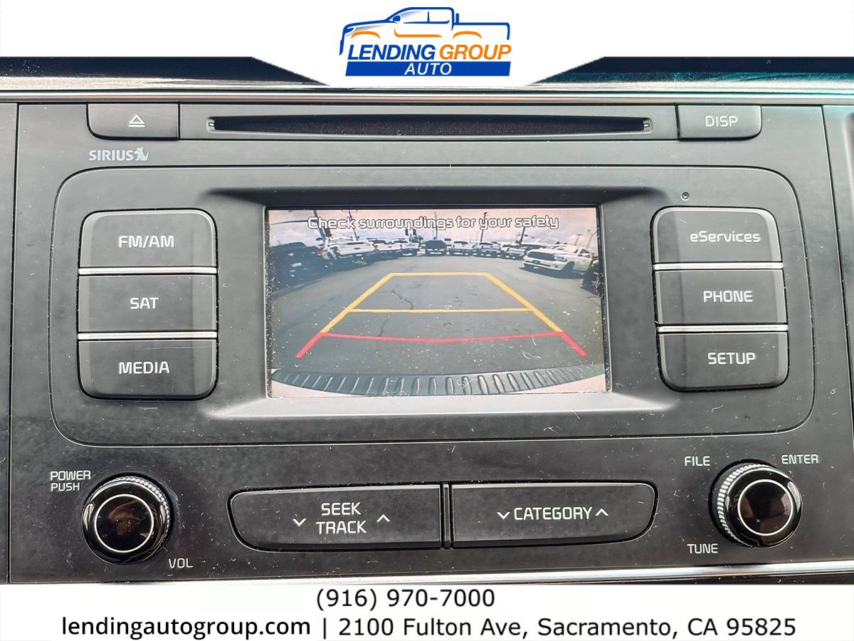 Used 2015 Kia Sedona EX w/ EX Premium Plus Package FWD image 24