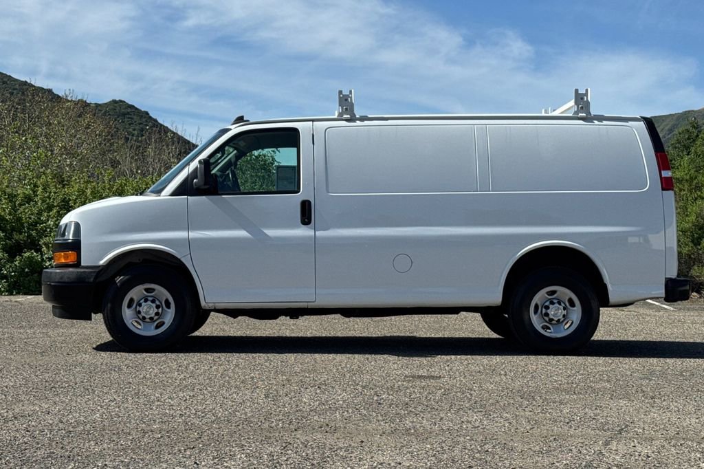 Used 2020 Chevrolet Express 2500 w/ Communications Package image 7