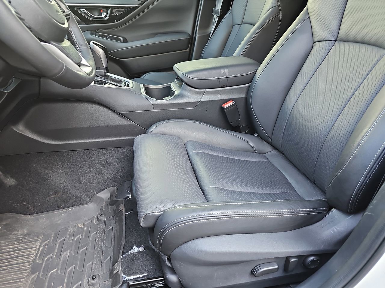 Certified 2025 Subaru Outback Limited image 19