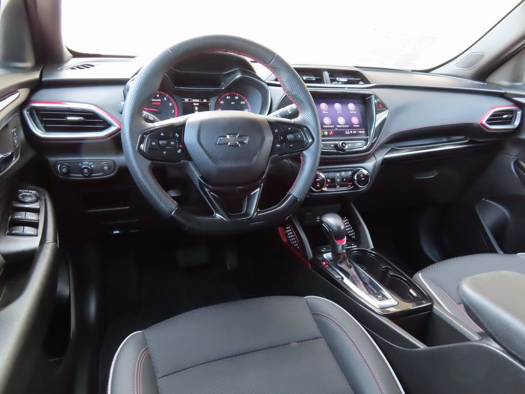 Certified 2023 Chevrolet TrailBlazer RS w/ Convenience Package image 4