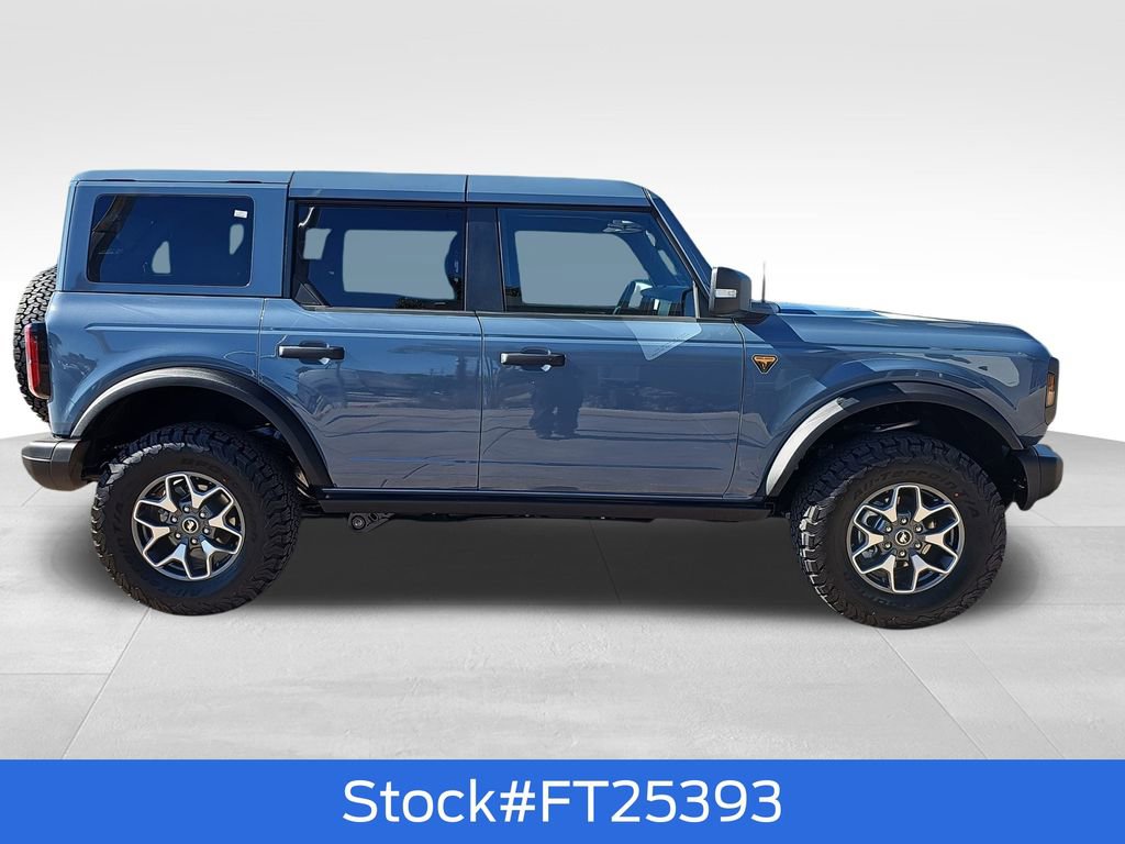 New 2025 Ford Bronco Badlands image 2