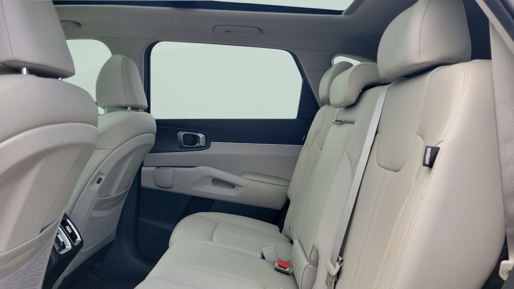 New 2026 Kia Sorento S w/ S Panoramic Sunroof Package FWD image 18