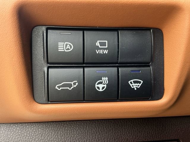 Used 2022 Toyota Highlander Platinum AWD/4WD image 26