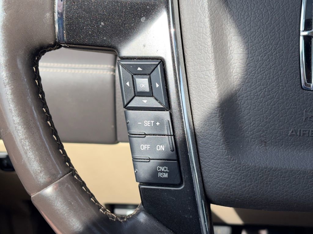 Used 2015 Lincoln Navigator L 2WD w/ Equipment Group 101A Reserve image 12