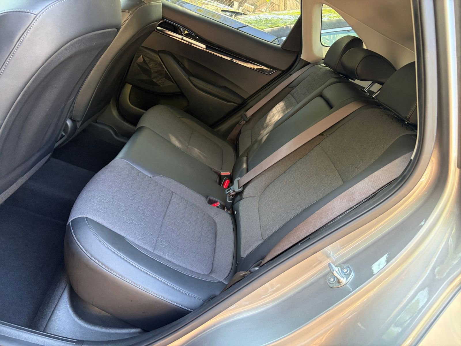 Used 2025 Kia Seltos S image 24