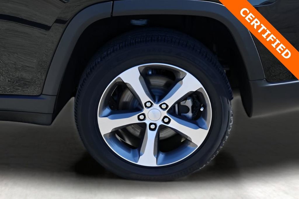 Used 2024 Jeep Grand Cherokee L Limited w/ Trailer Tow Package image 9