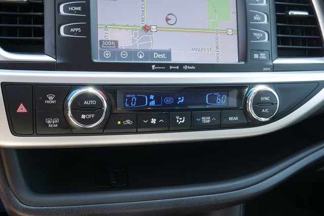 Used 2018 Toyota Highlander SE AWD/4WD image 23