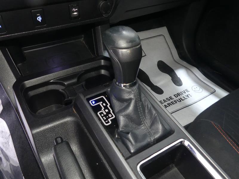 Used 2016 Toyota Tacoma TRD Off-Road w/ Exterior Package image 34