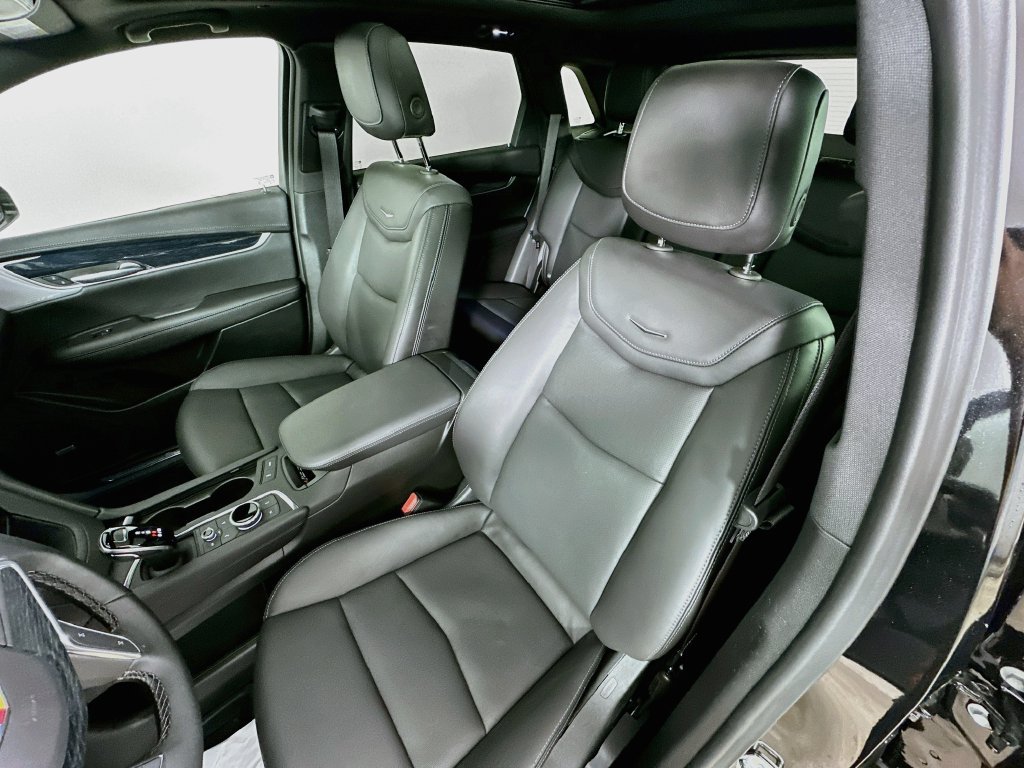New 2026 Cadillac XT5 Premium Luxury w/ LPO, Floor Liner Package AWD/4WD image 26