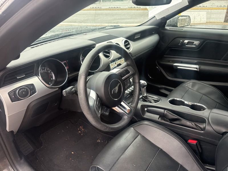 Used 2017 Ford Mustang GT Premium image 12