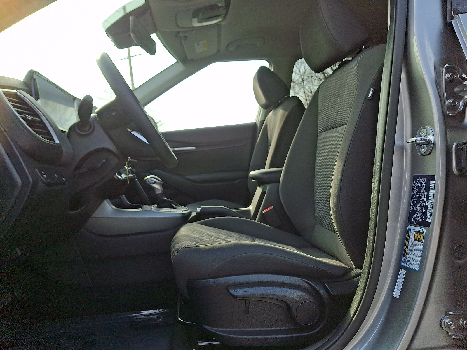 Used 2025 Kia Seltos LX image 13