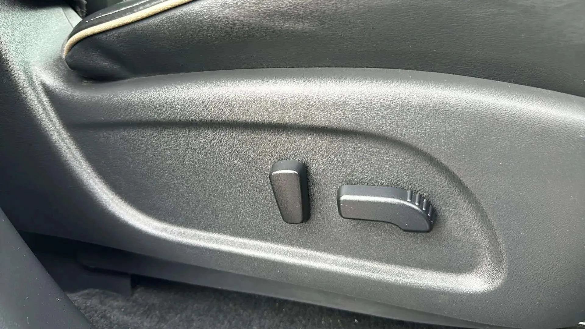 Used 2019 INFINITI QX60 Pure image 28