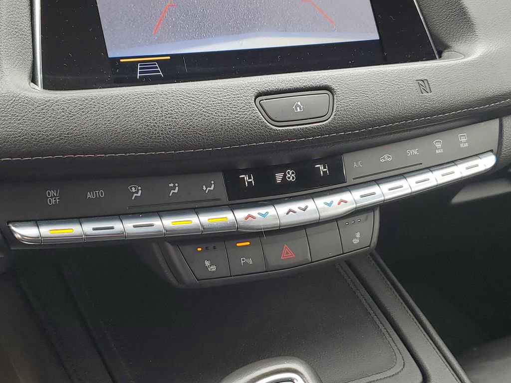 Used 2019 Cadillac XT4 Premium Luxury w/ Cold Weather Package image 16