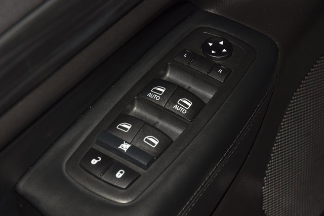 Used 2020 Jeep Grand Cherokee Altitude image 45
