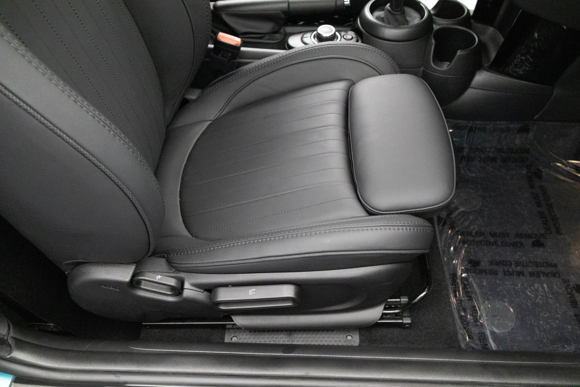 Used 2024 MINI Cooper S w/ Seaside Edition image 37