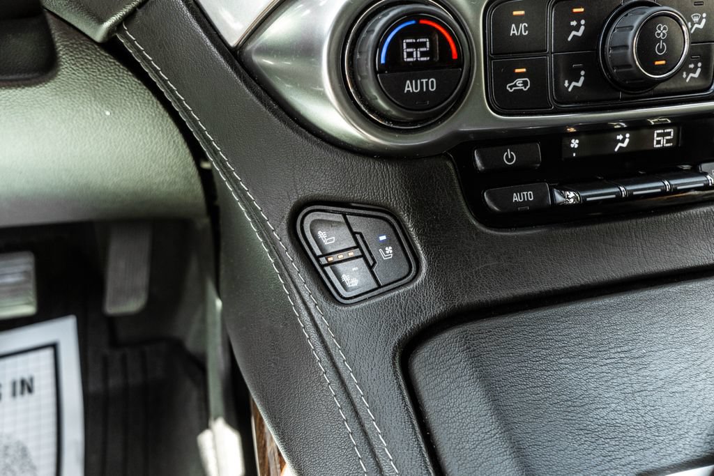 Used 2020 Chevrolet Tahoe Premier w/ RST Edition AWD/4WD image 9