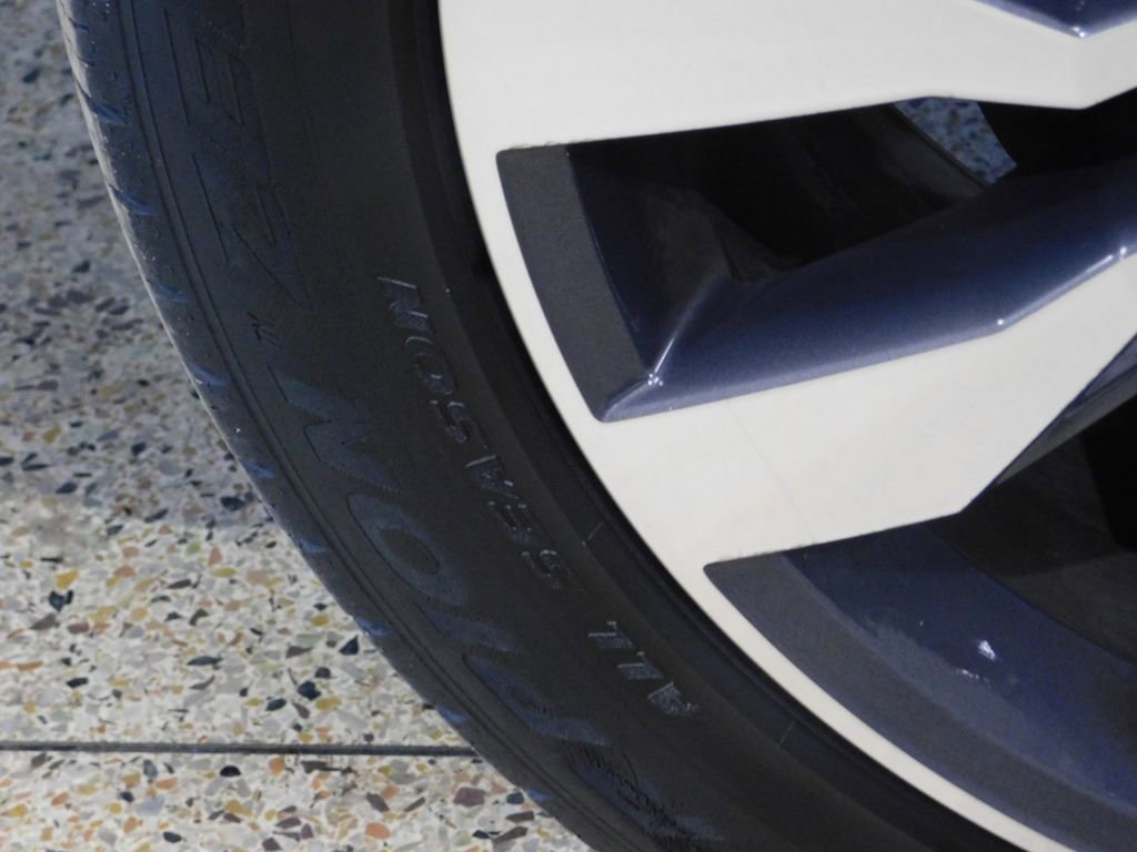 Used 2020 Volkswagen Atlas Cross Sport SEL Premium R-Line image 81