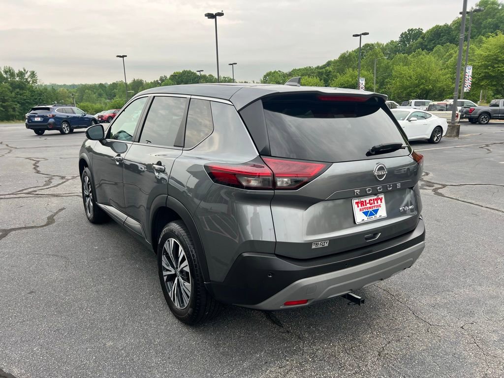 Used 2022 Nissan Rogue SV image 9