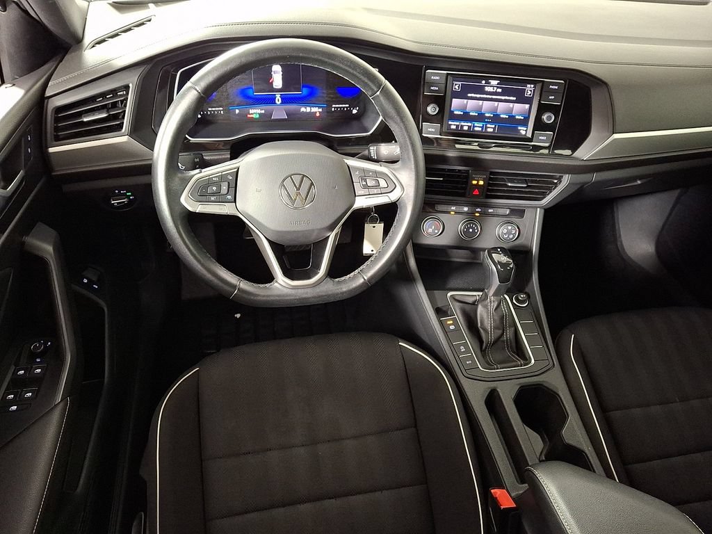 Used 2022 Volkswagen Jetta Sport FWD image 2