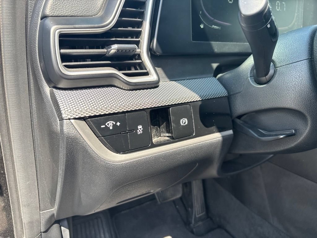 Certified 2023 Kia Sportage LX AWD/4WD image 5