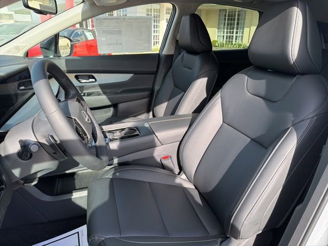 Certified 2025 Nissan Murano SL w/ Cargo Package AWD/4WD image 9