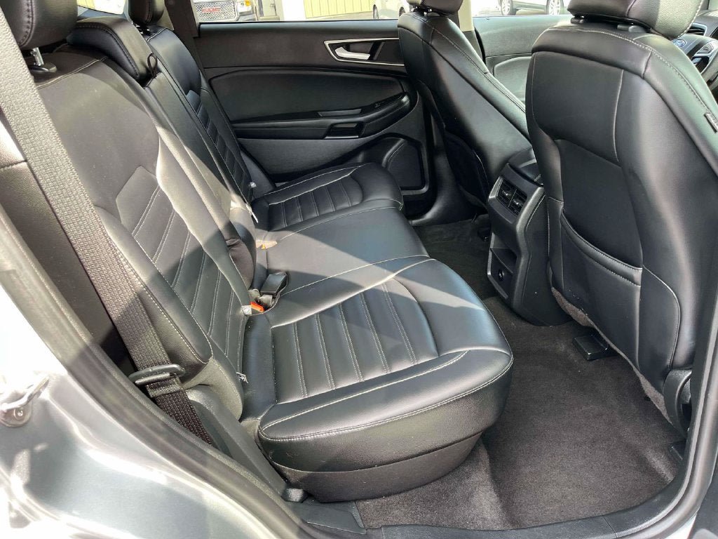 Used 2024 Ford Edge SEL AWD/4WD image 19