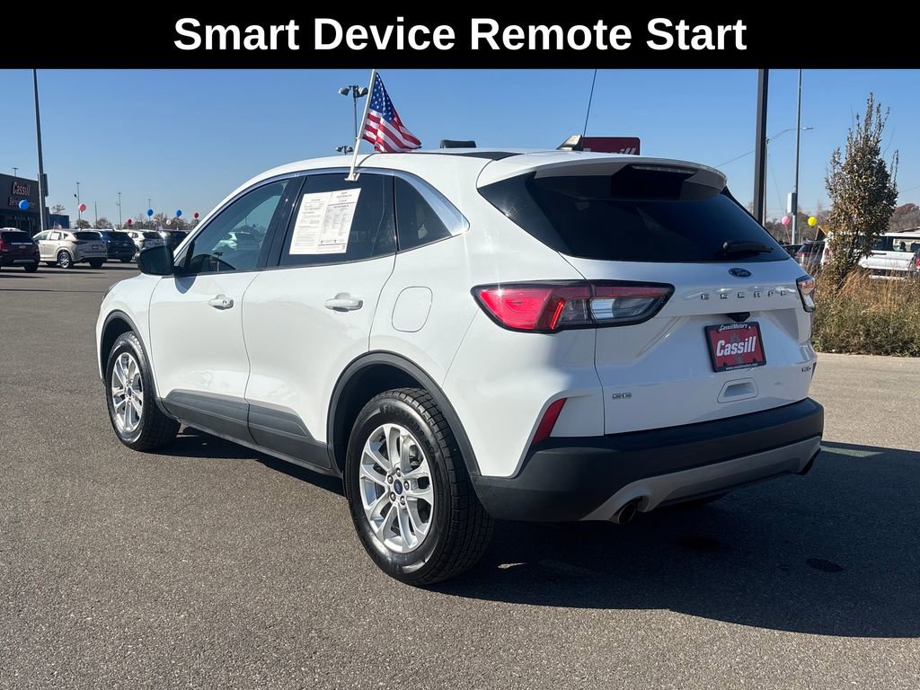 Used 2022 Ford Escape SE image 3