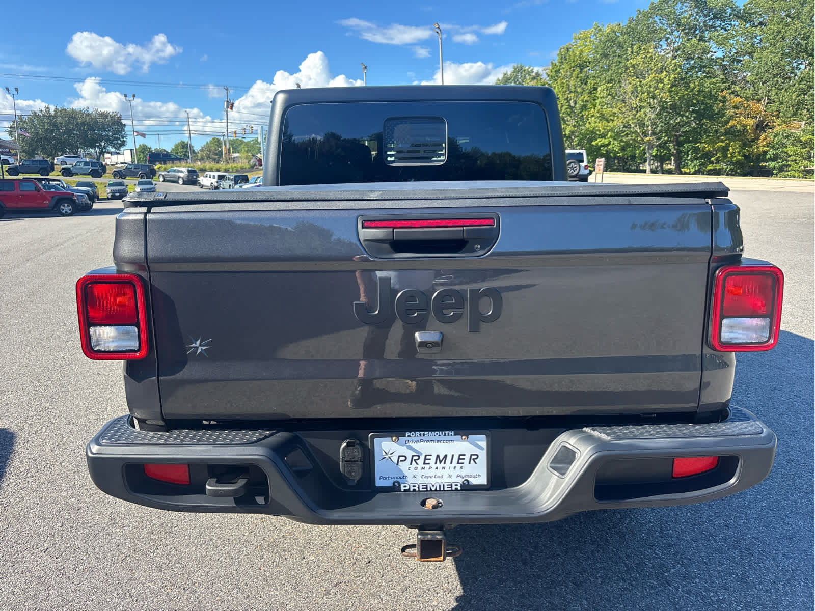 Used 2024 Jeep Gladiator Sport AWD/4WD image 7