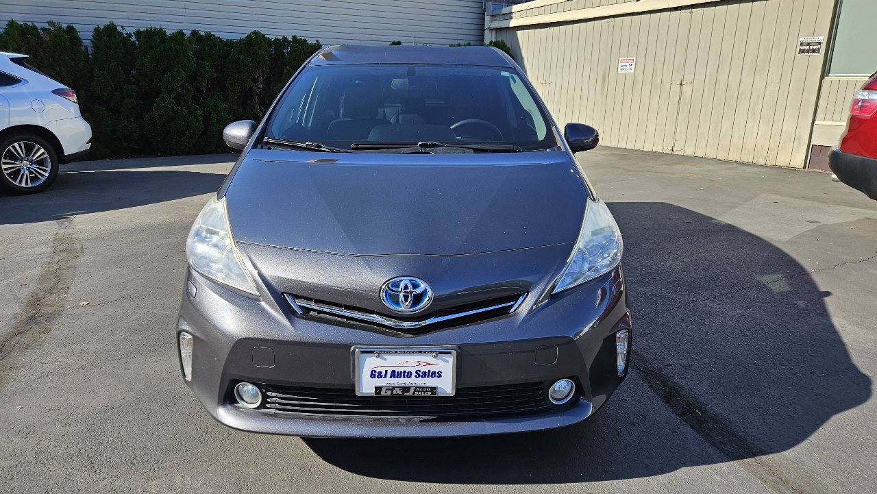 Used 2012 Toyota Prius V Five image 4