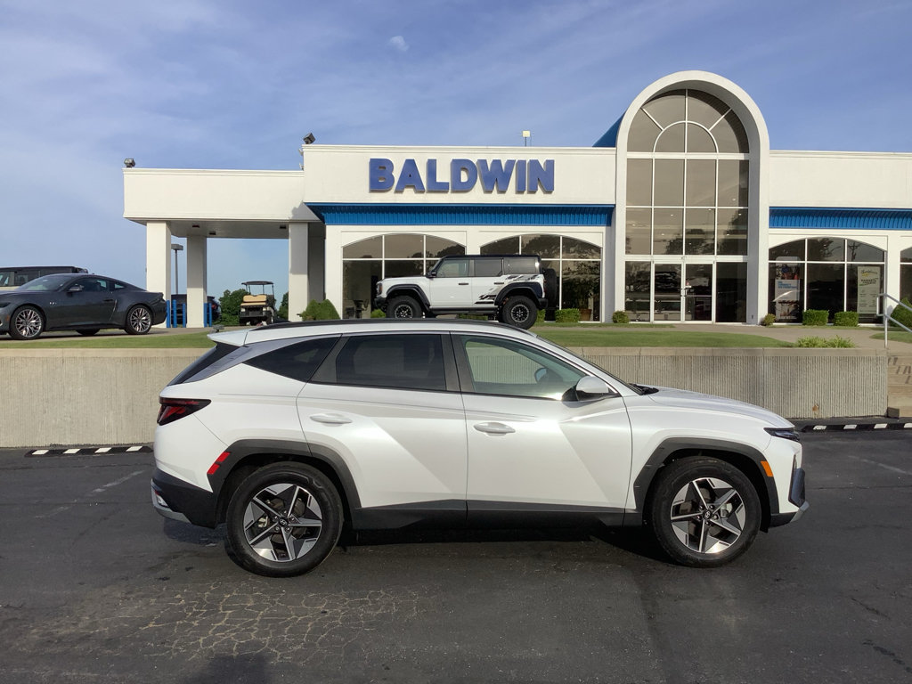 Used 2025 Hyundai Tucson SEL FWD image 8