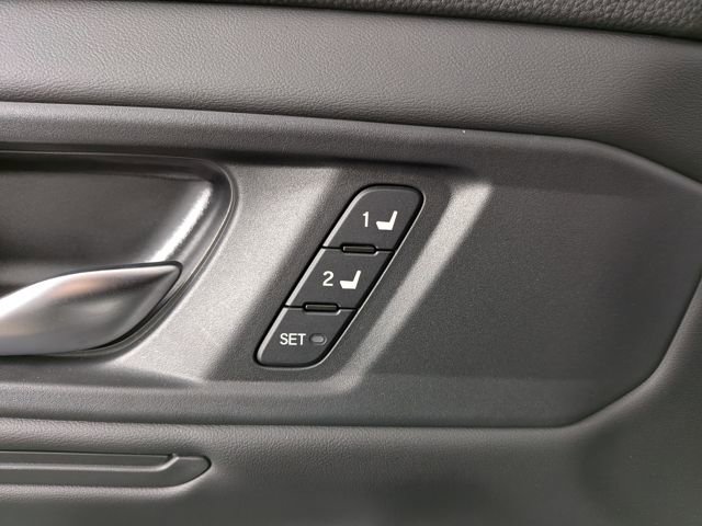 Used 2023 Honda Accord Sport image 12