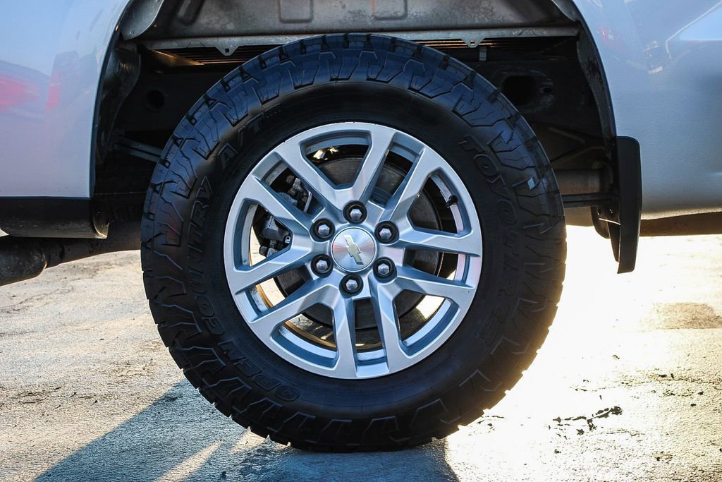 Used 2019 Chevrolet Silverado 1500 LT w/ All-Star Edition image 10