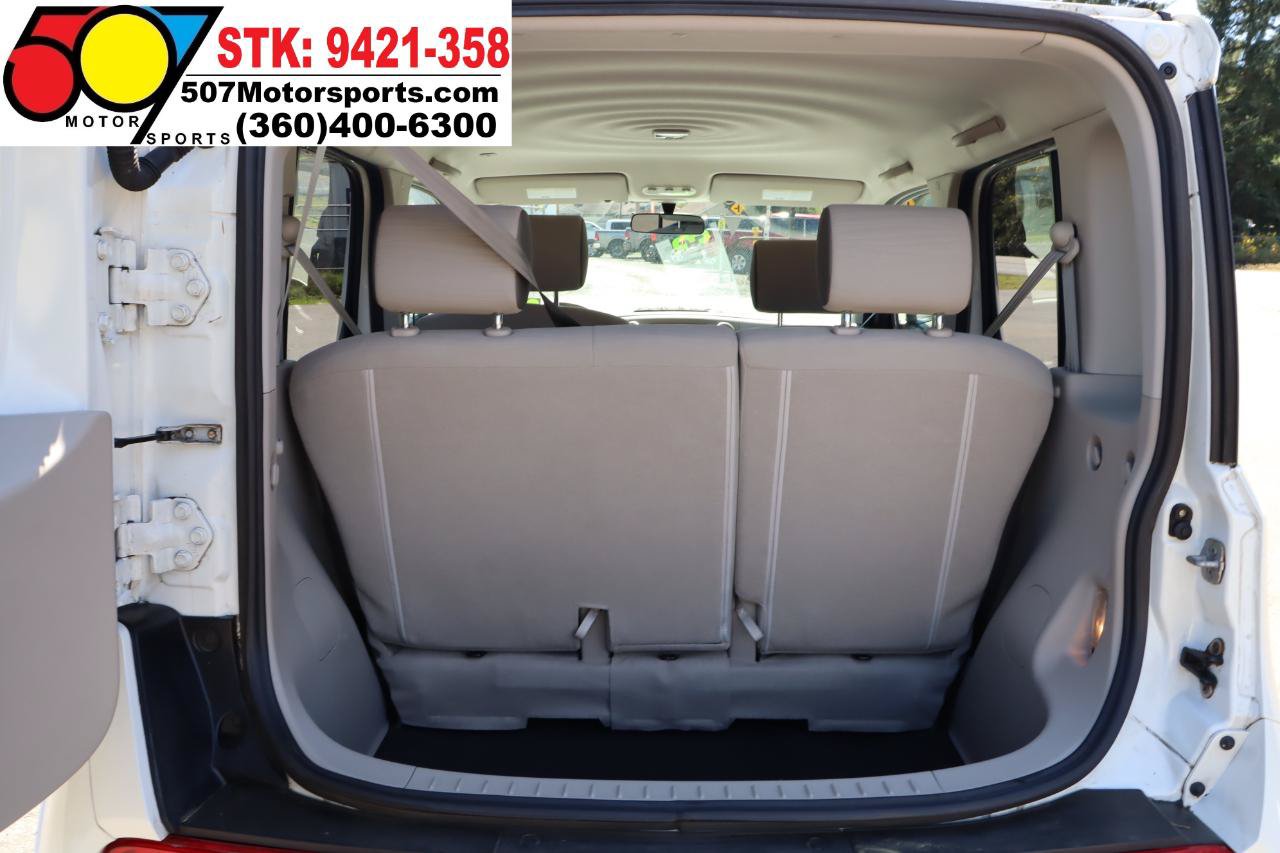Used 2012 Nissan Cube 1.8 SL w/ Interior Designer Pkg FWD image 14