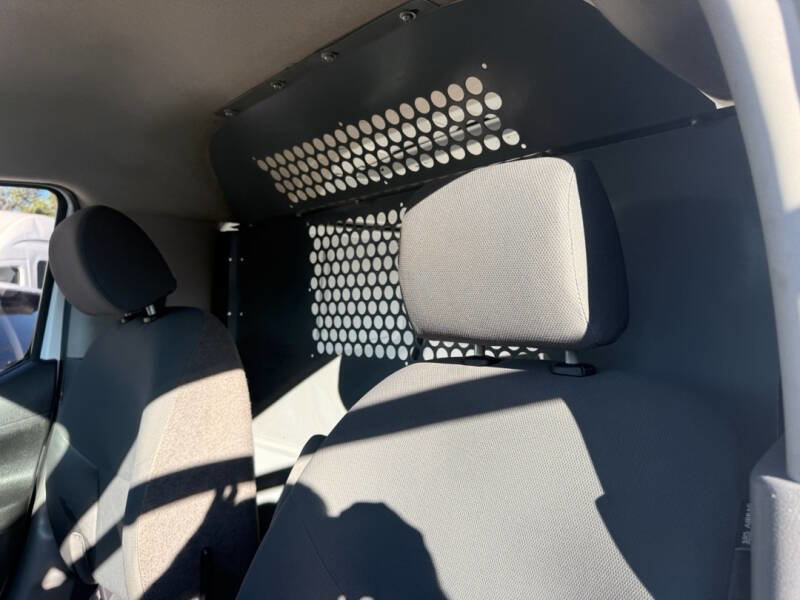 Used 2015 Nissan NV200 S image 15